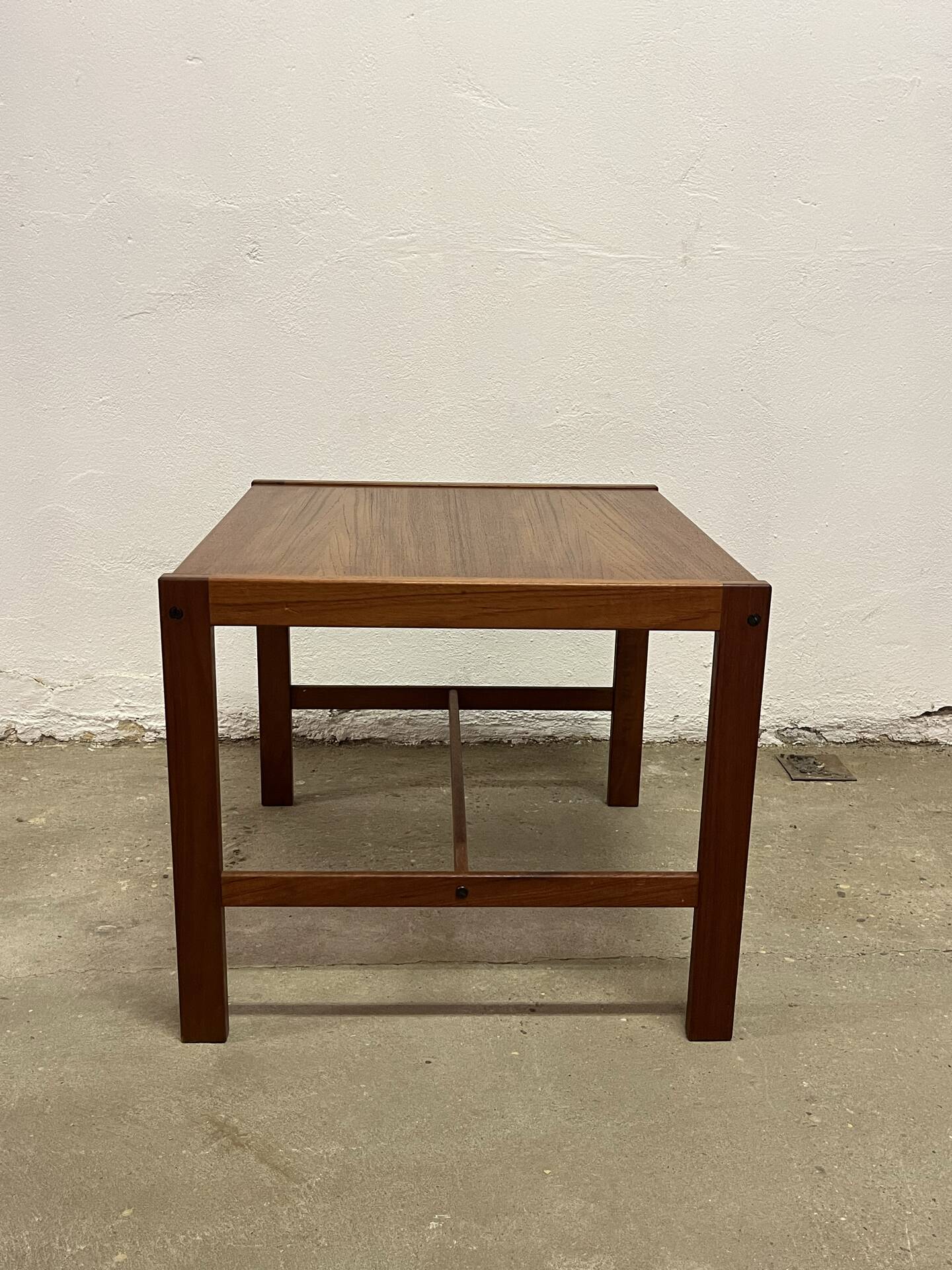 Table basse scandinave en teck