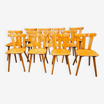 Lot de 12 chaises bistrot vintage