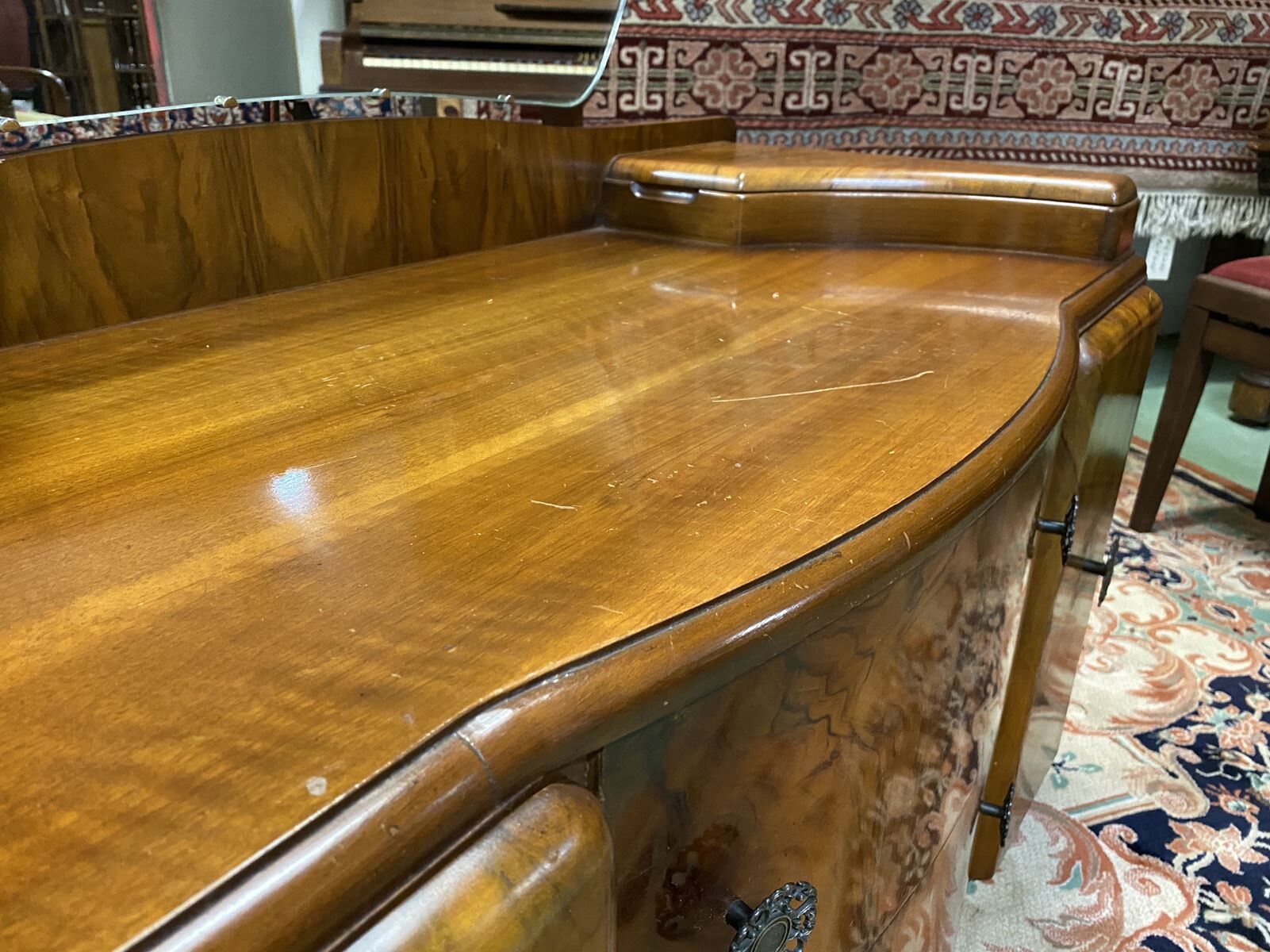 English Art Deco hairdresser in walnut magnifying glass