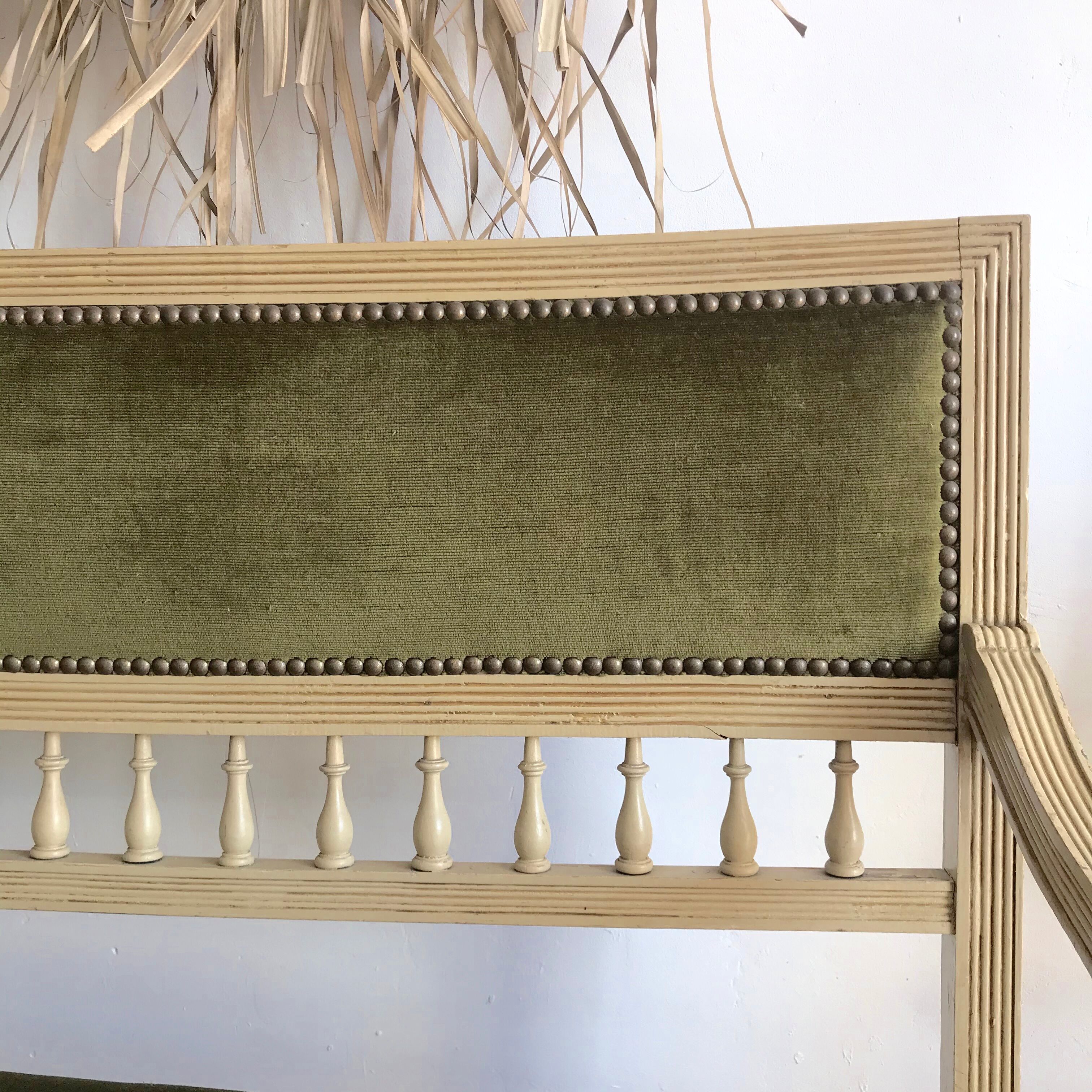 Louis XVI bench and chairs