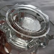 Paire de bougeoirs en verre de Reims
