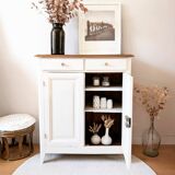 Retro chic Parisian buffet