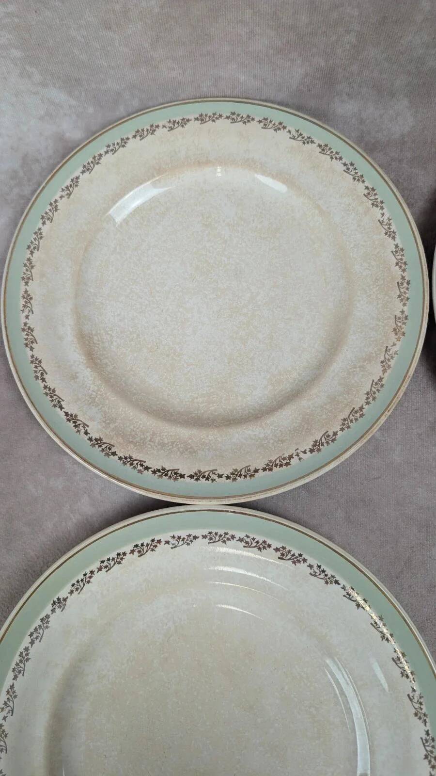 Set of 6 vintage Saintonge flat plates – semi-porcelain