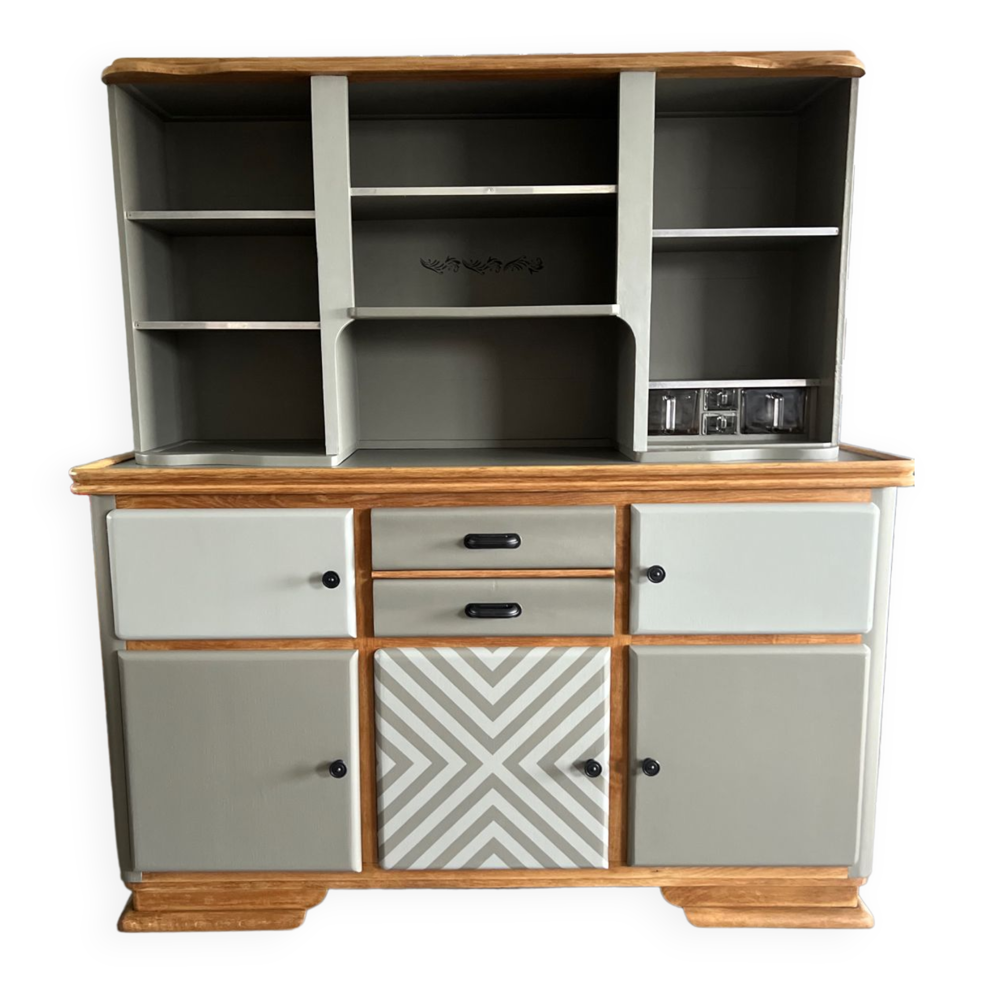 Buffet mado restyled