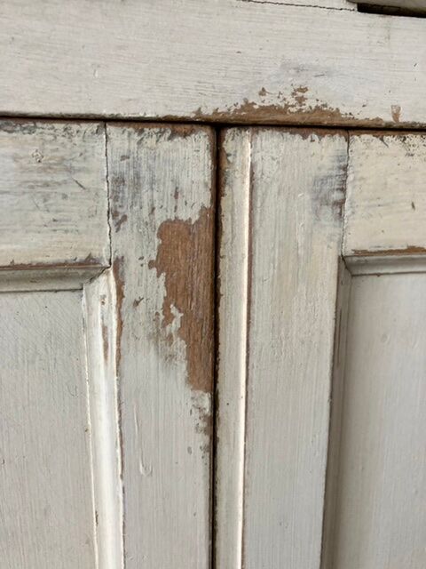 Old white Parisian buffet