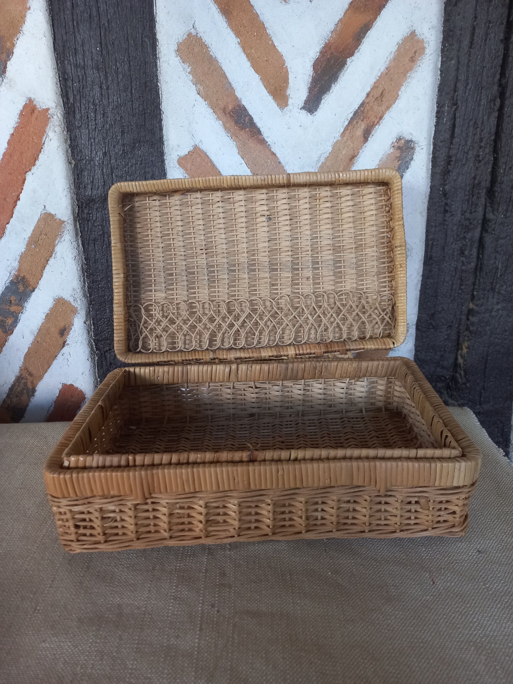 Braided wicker box