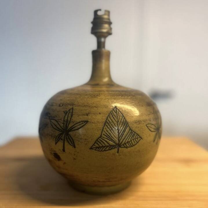 Lampe beige en céramique de Jacques Blin