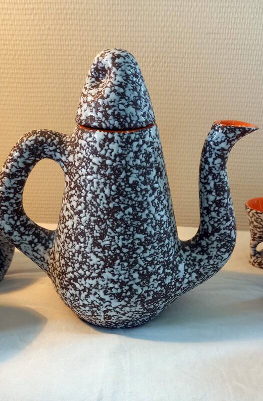 Coffee service Le Vaucour Vallauris from the 1950s-60s.