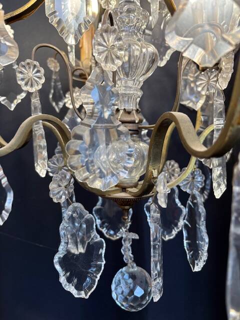 Antique chandelier with glass and gilded bronze pendants – 6 arms – Louis XV style