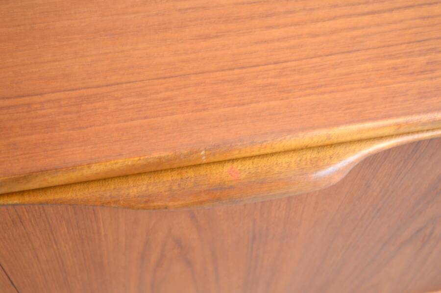 Enfilade by McIntosh * 201.5 cm *