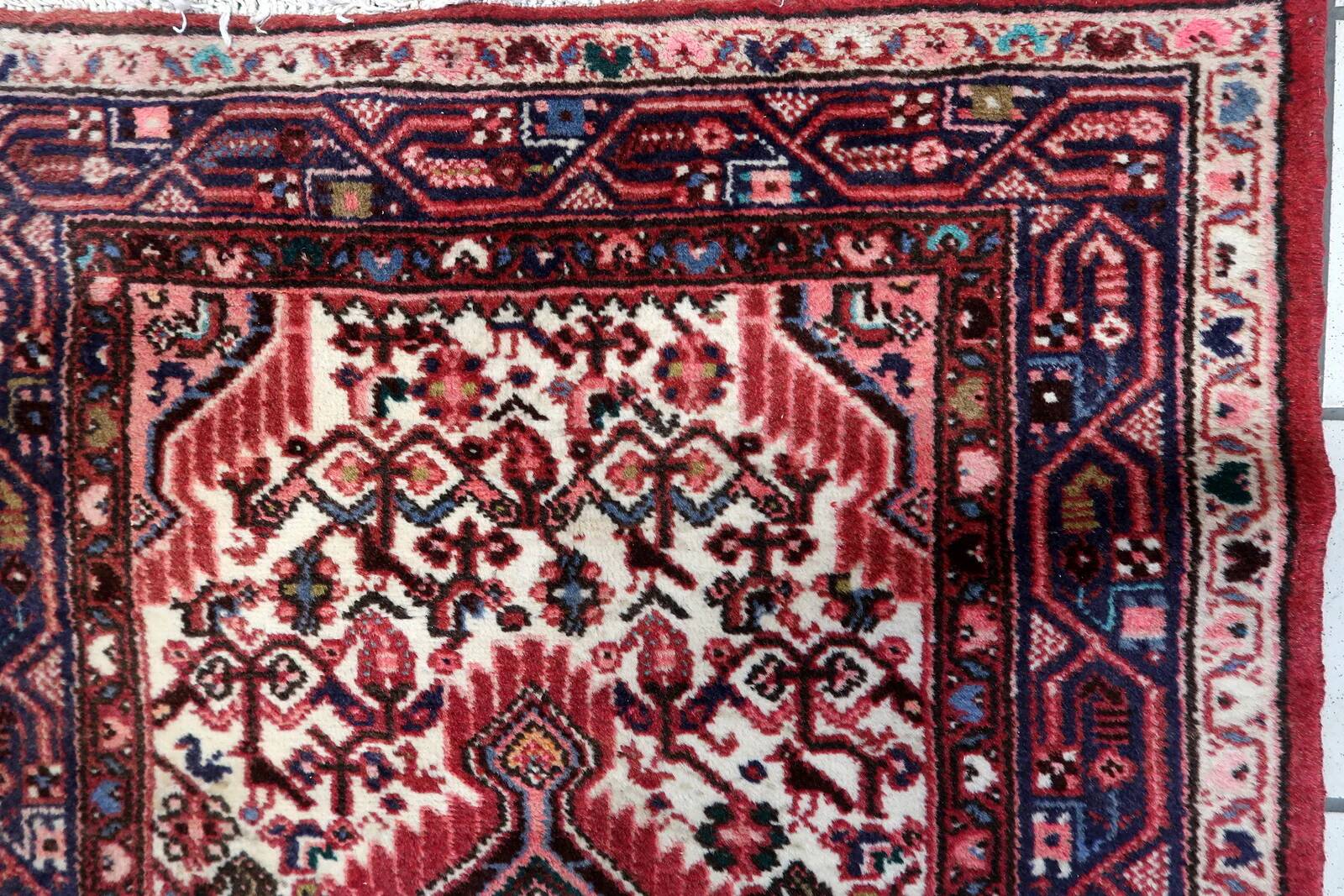 Handmade vintage Persian Hamadan rug 2.5' x 4' (77cm x 124cm), 1970s