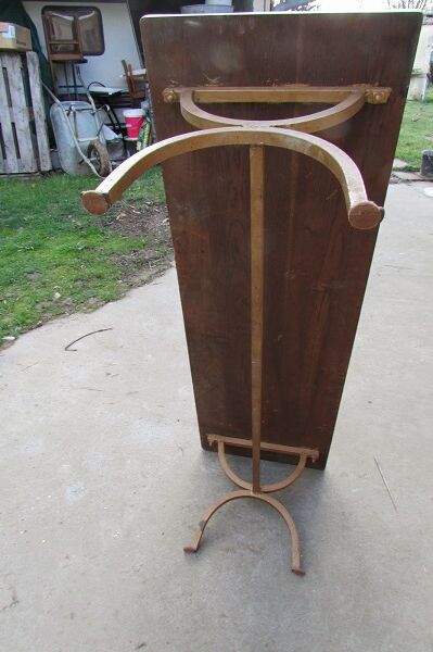 Long low table or bench