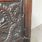 Commode XIXème pin noirci sculpté