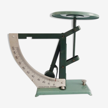 Mid century letter scale green, old scales up to 100 grams