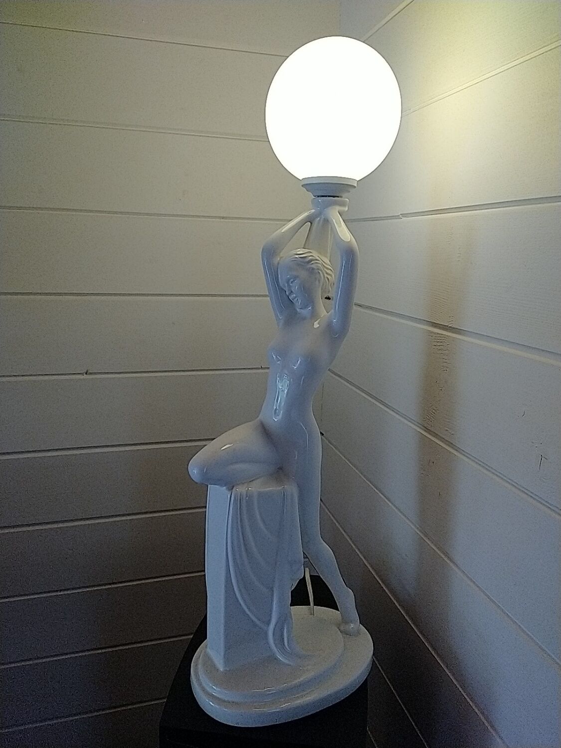 1970s lamp. Nude Art Deco style. 67cm.