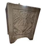 Big Concrete Planter early XX th, with Art Nouveau motif
