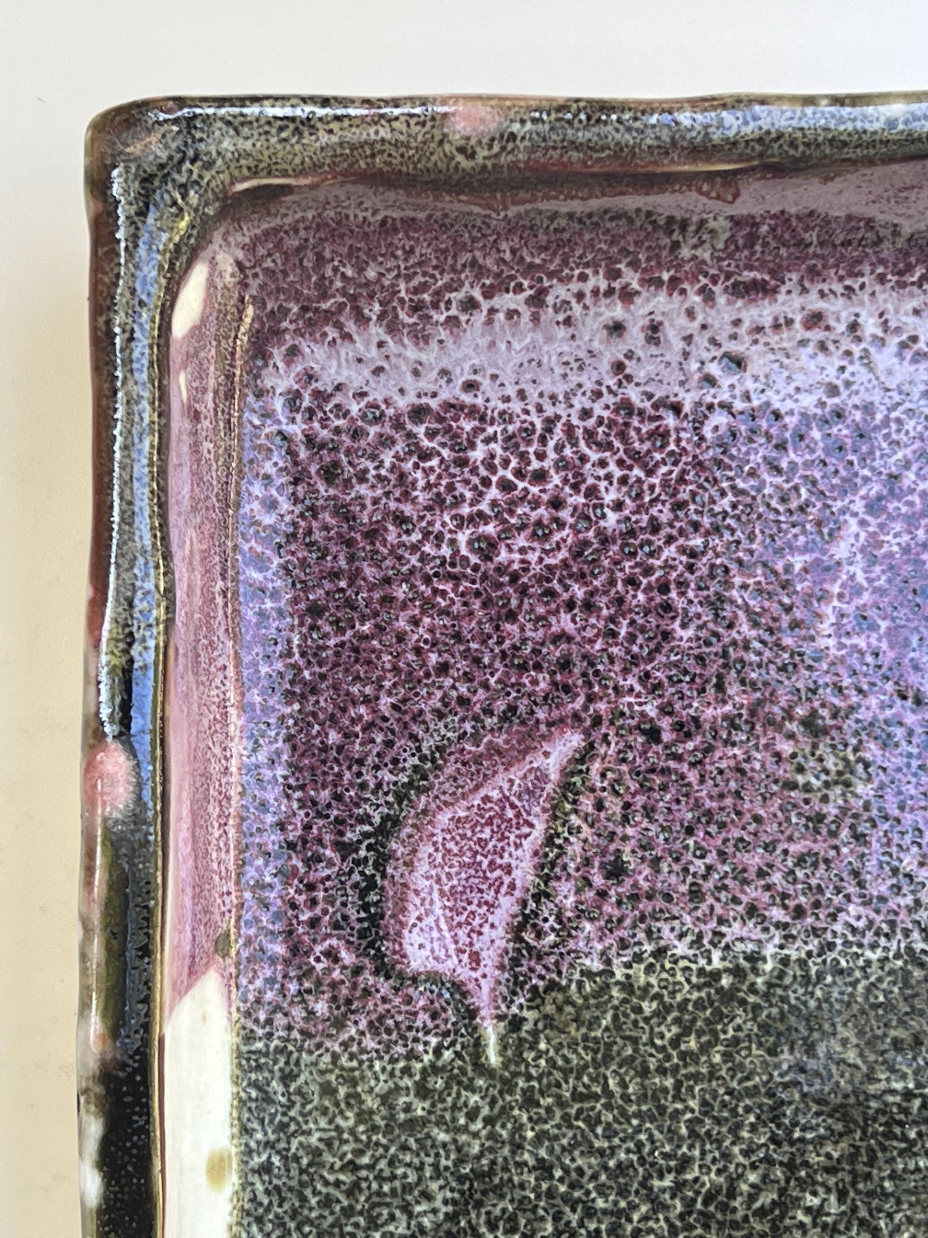 Plat / vide poche gres blanc chamoté & émaillé, pièce d'atelier signée 1970