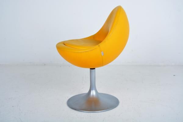 Armchair of Börje Johansson and edited by Johanson Design in Sweden Datant of the 1960s