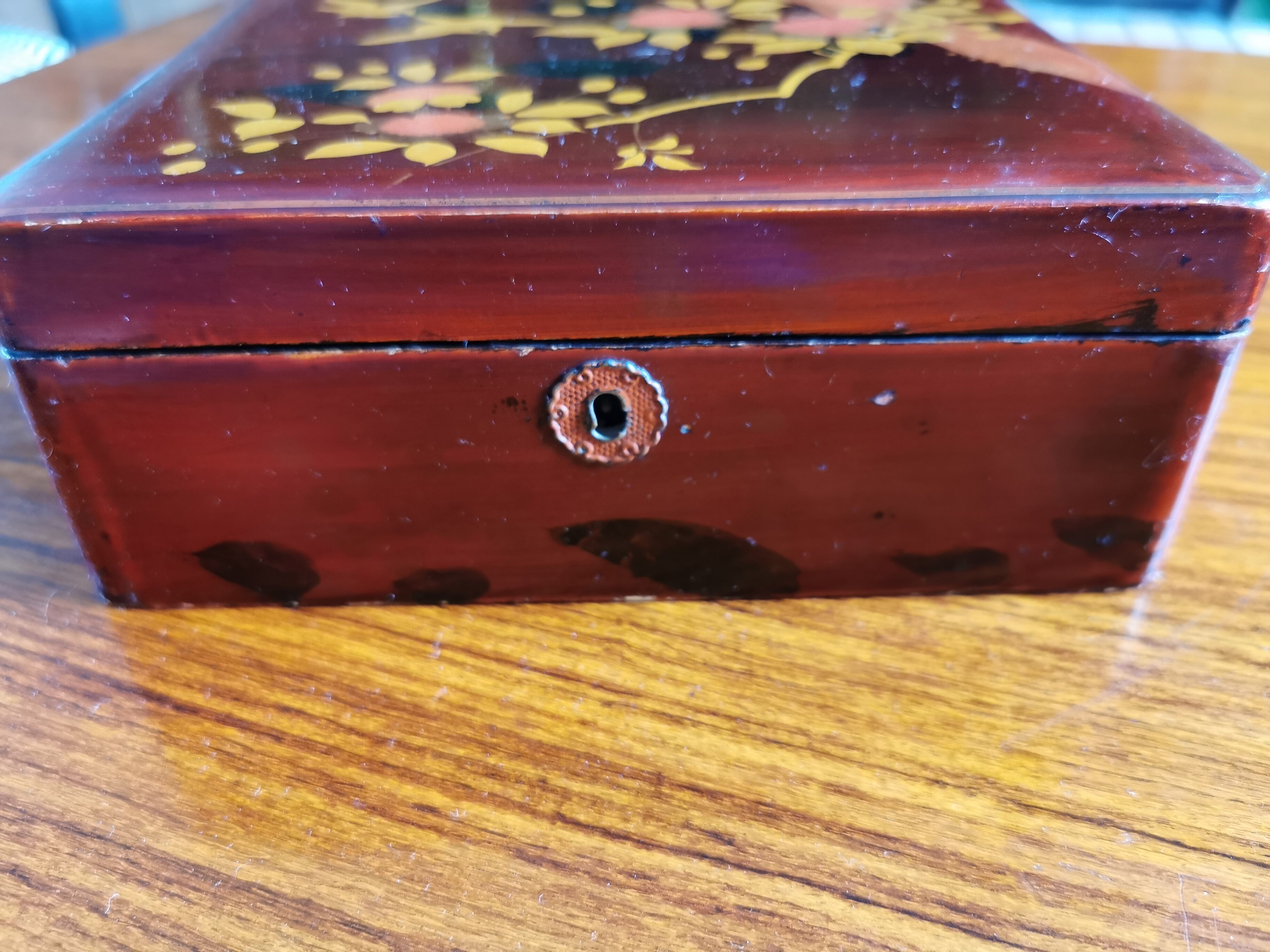 Old box lasked in the early 20th century