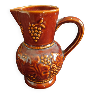 Glazed earth pitcher