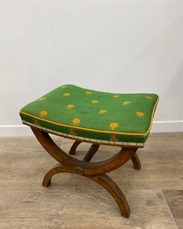 Fauteuil gondole acajou et son repose-pieds