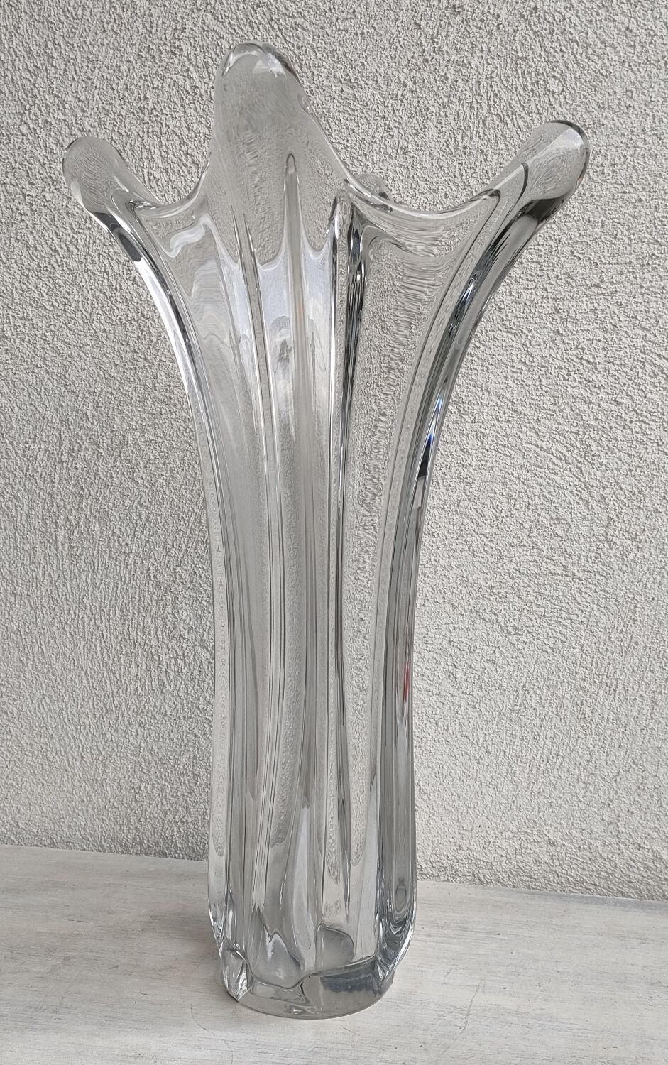 Crystal tulip vase