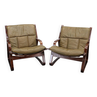 Paire de chaises longues en bois courbé et cuir de buffle des années 1970 par Giske Carlsen pour Kleppe, Norvège