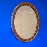 Oval frame imitation magnifying glass
