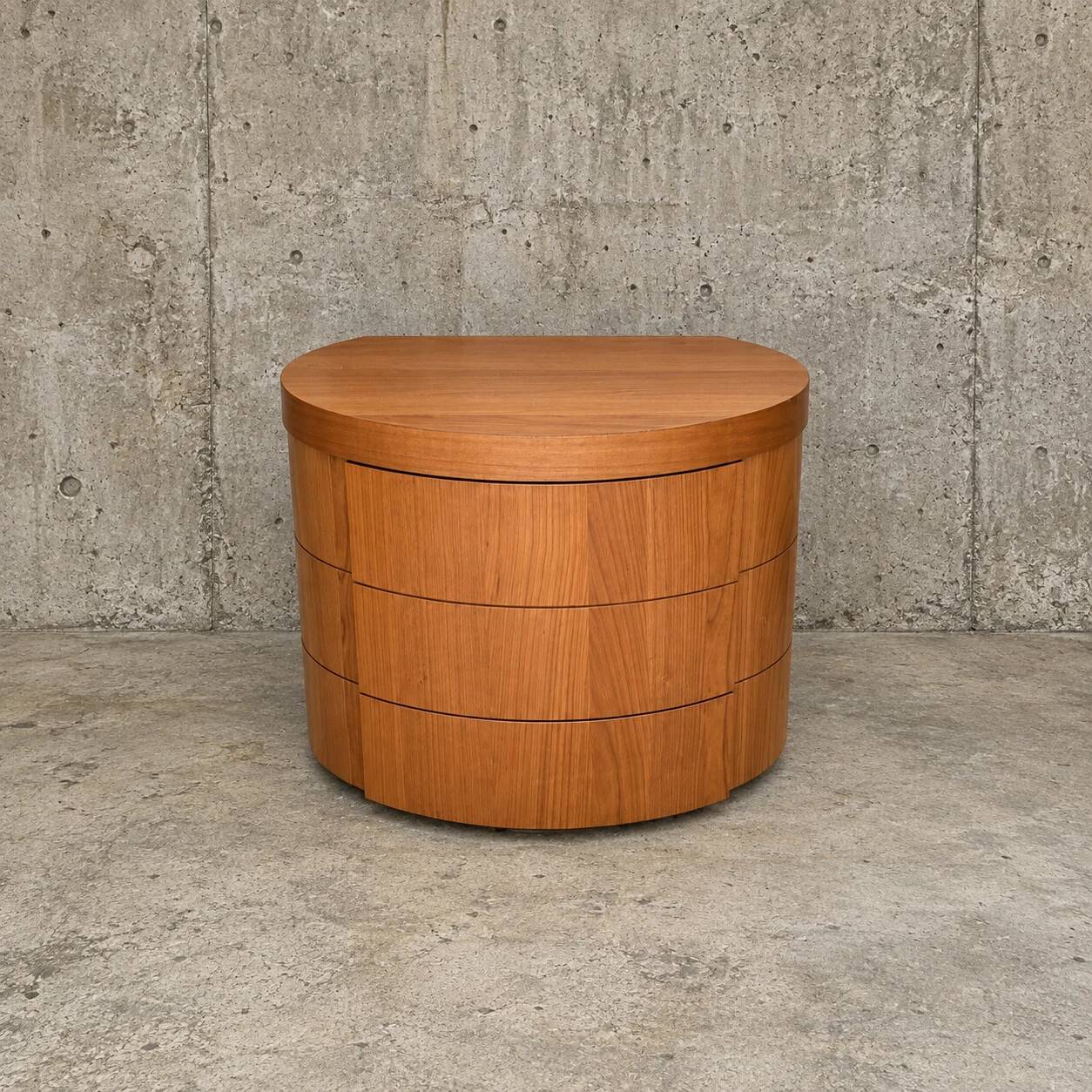 2 x cherry wood night stands / bedside tables / 3 drawers / 1990s