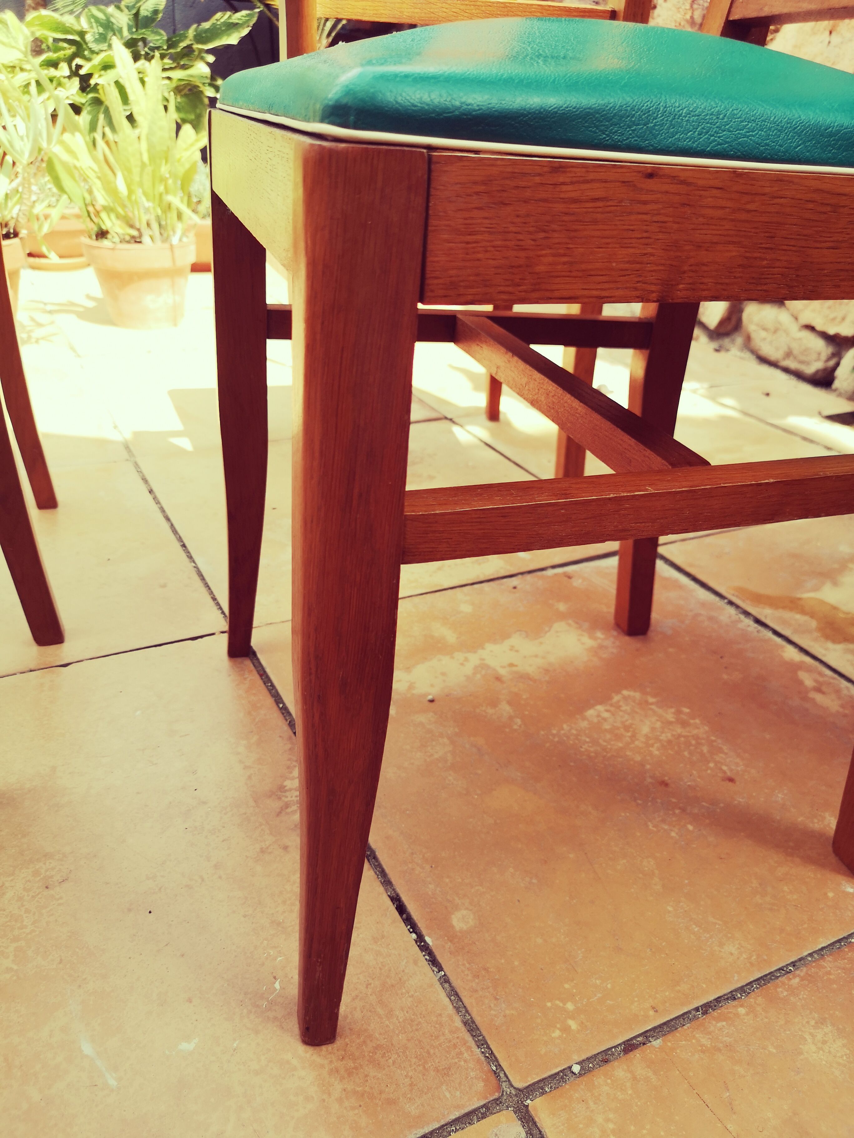 Lot of 4 art deco chairs