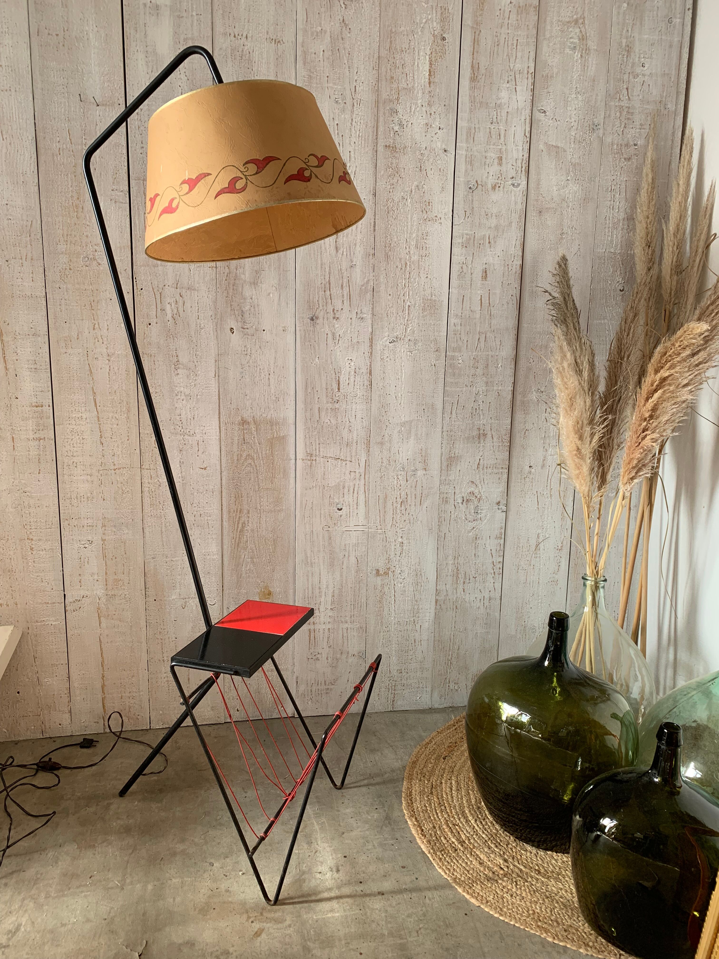 Scoubidou floor lamp