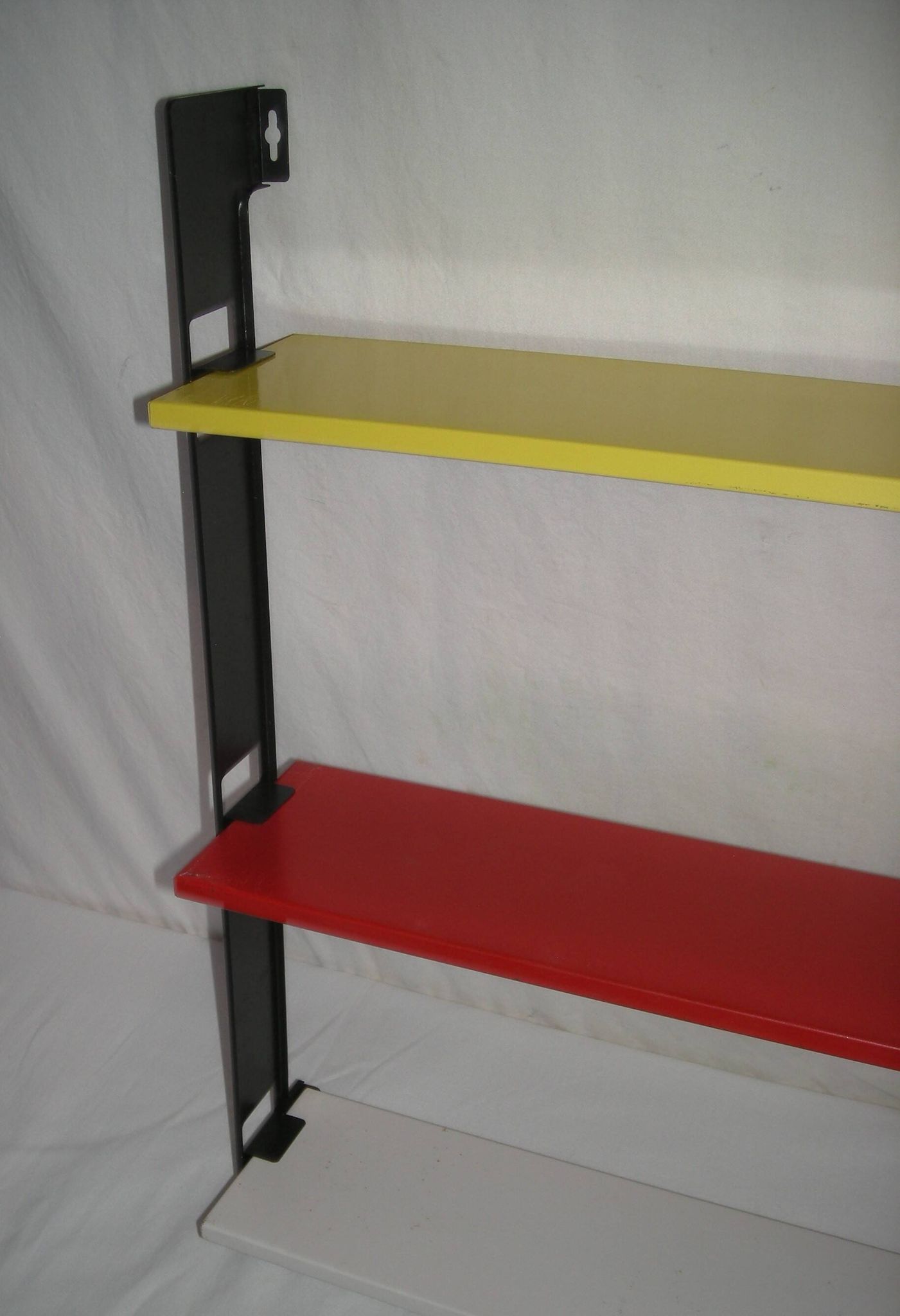 Etagère murale Tomado des années 50