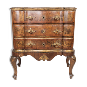 Commode rococo en noyer du sud de l’Allemagne vers les années 1780