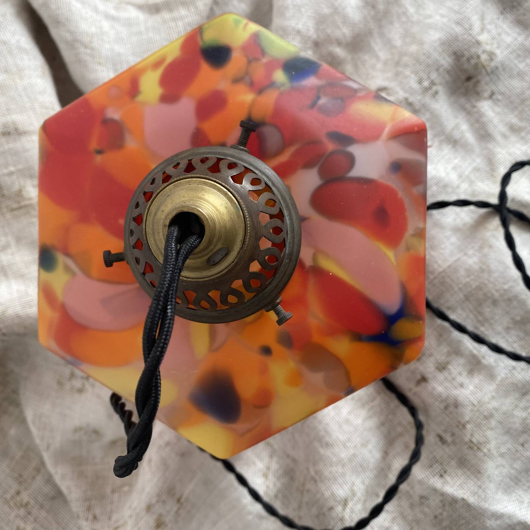 Retro suspension lampshade in speckled glass