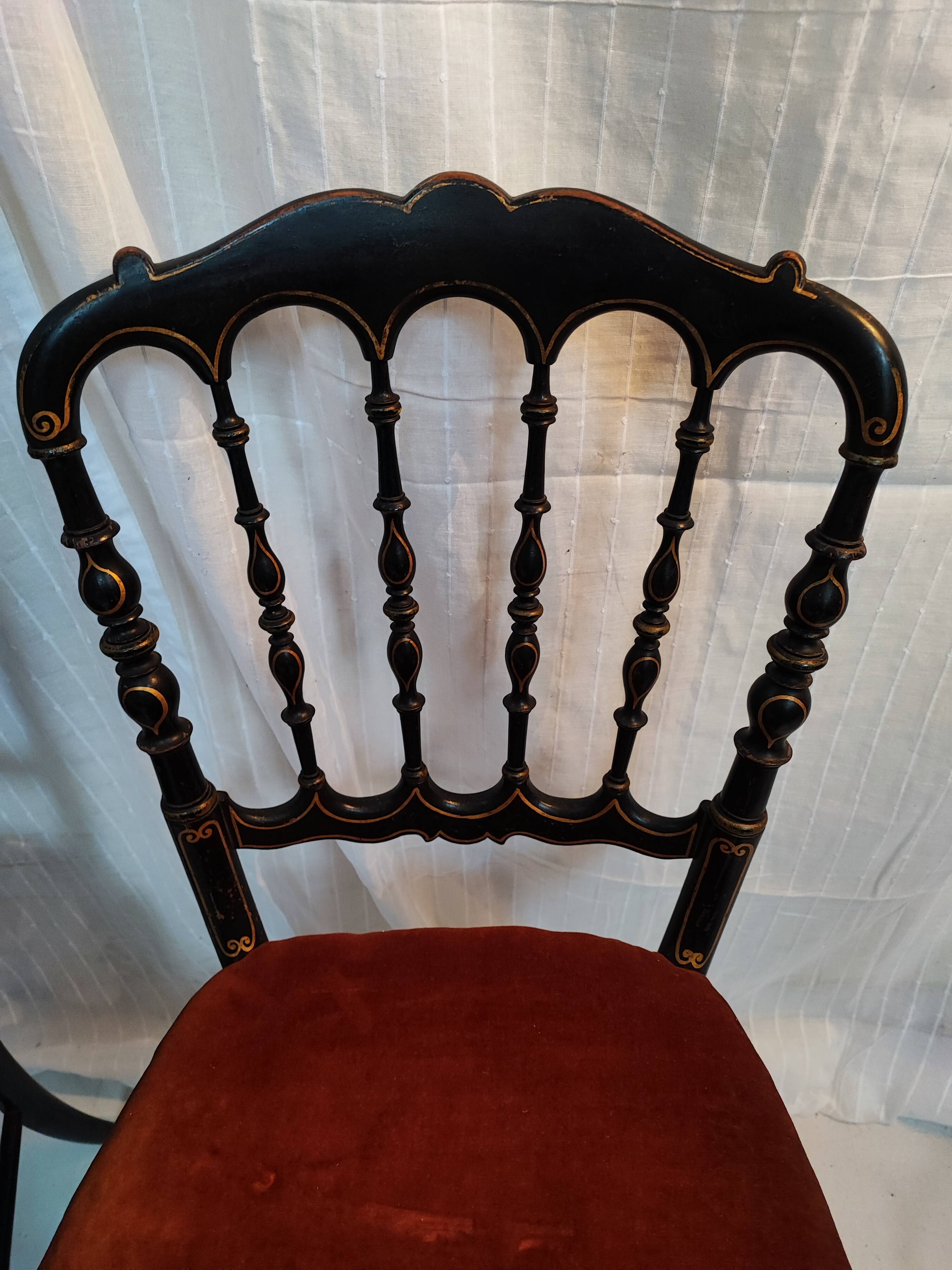 Paire de chaises Napoléon III modèle Opéra