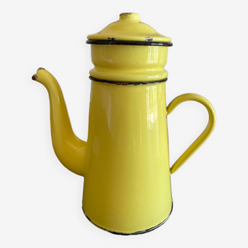 Yellow enamelled metal coffee maker