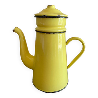 Cafetière jaune en métal émaillé