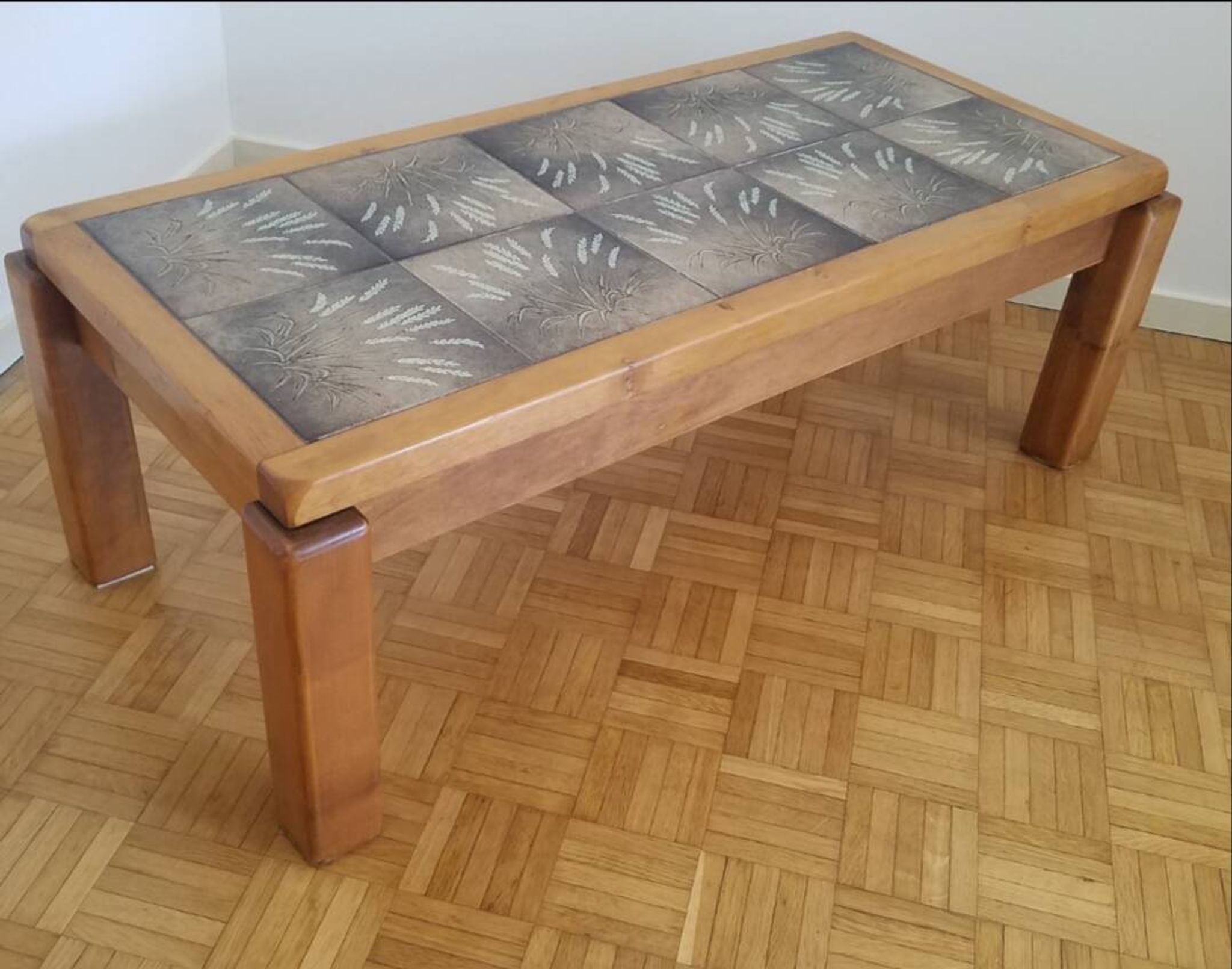 Table basse en céramique