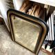Miroir classique en bois et stuc noir et doré 85 x 63 cm