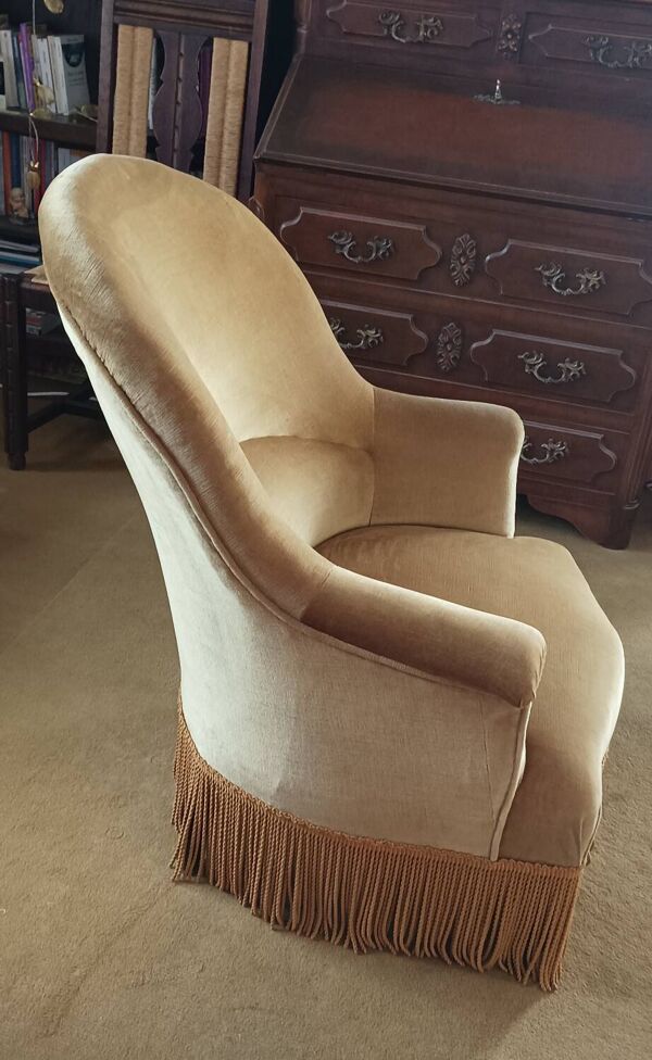 Fauteuil crapaud velours ocre