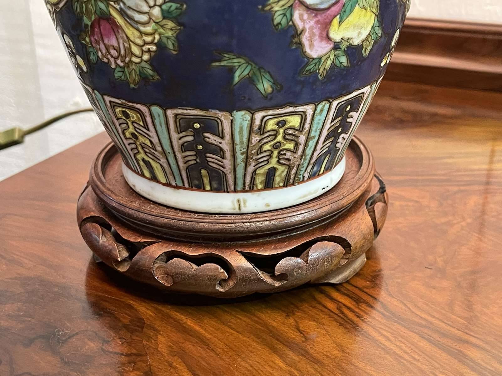 Chinese porcelain lamp from the early 20th century