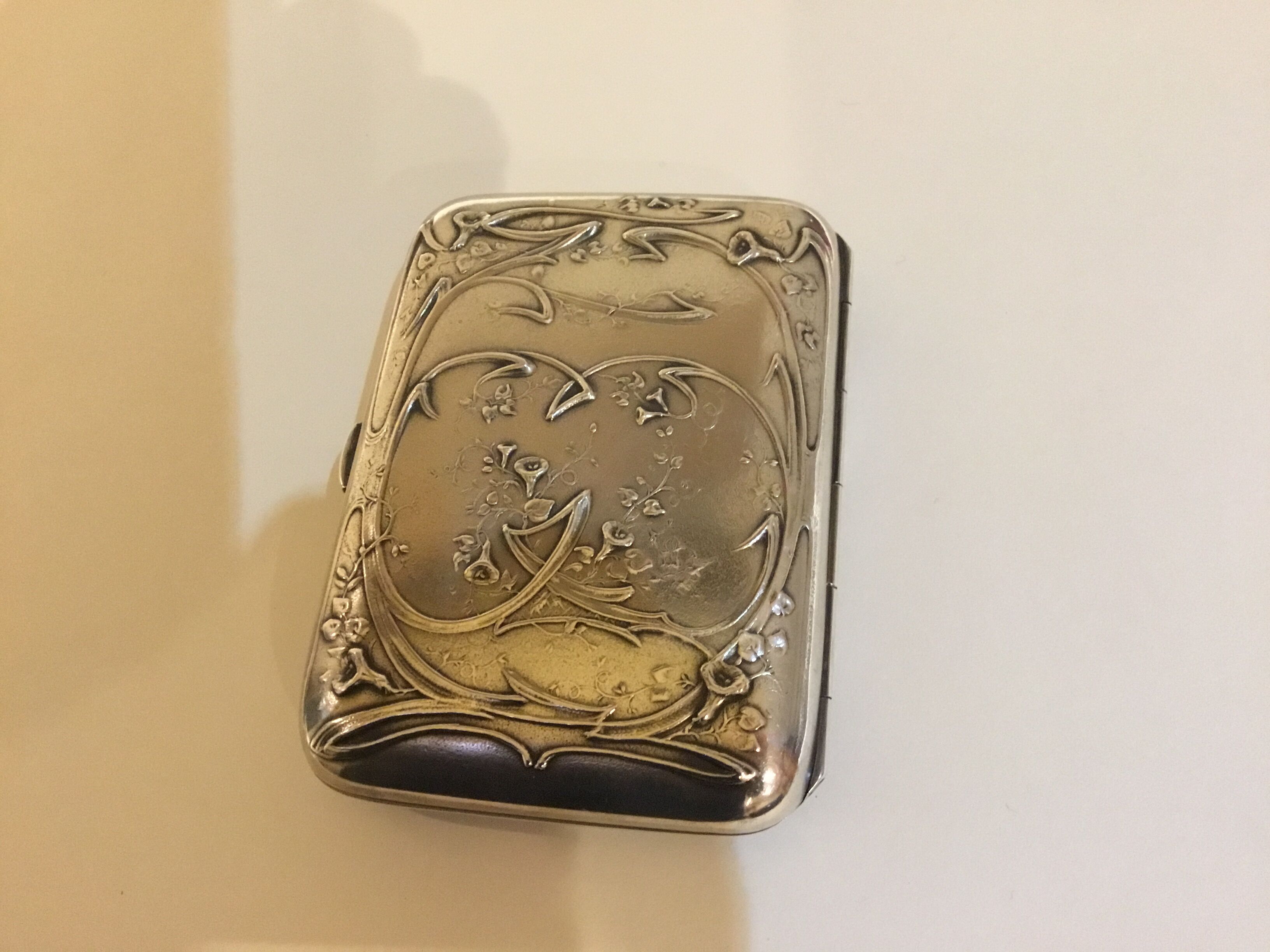 Pill box (cigarettes) early 20th period Art Deco silver