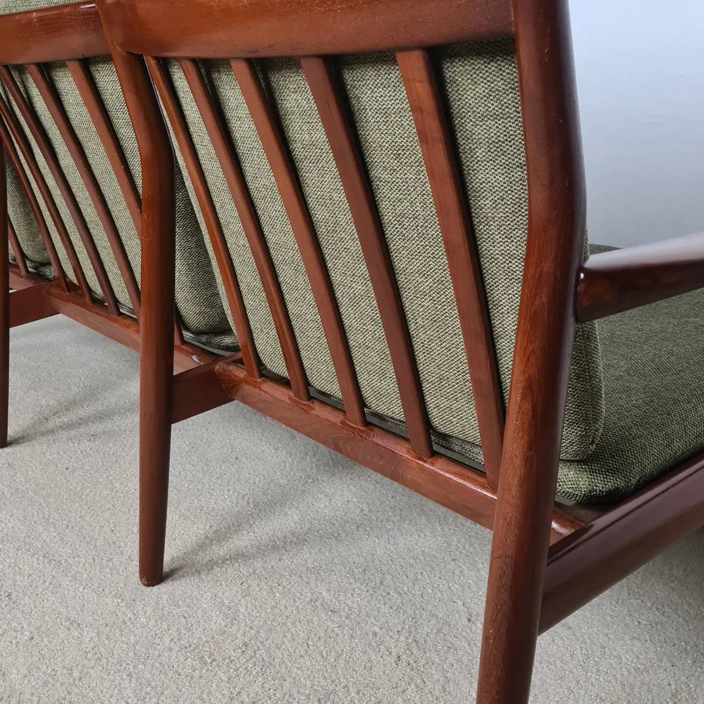 Vintage Scandinavian sofa by Svend Aage Eriksen for Glostrup 1960