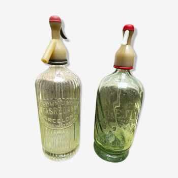 Old pale green crespi siphon