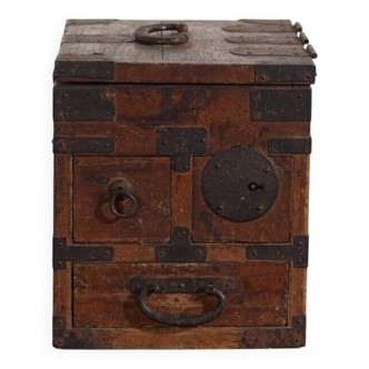 Antique Japanese chest with drawers and ironwork – portable tansu – Meiji–Taishō period (c. 1880–1920)