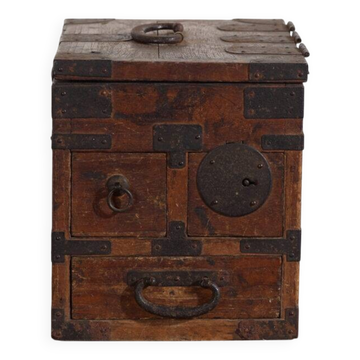 Antique Japanese chest with drawers and ironwork – portable tansu – Meiji–Taishō period (c. 1880–1920)