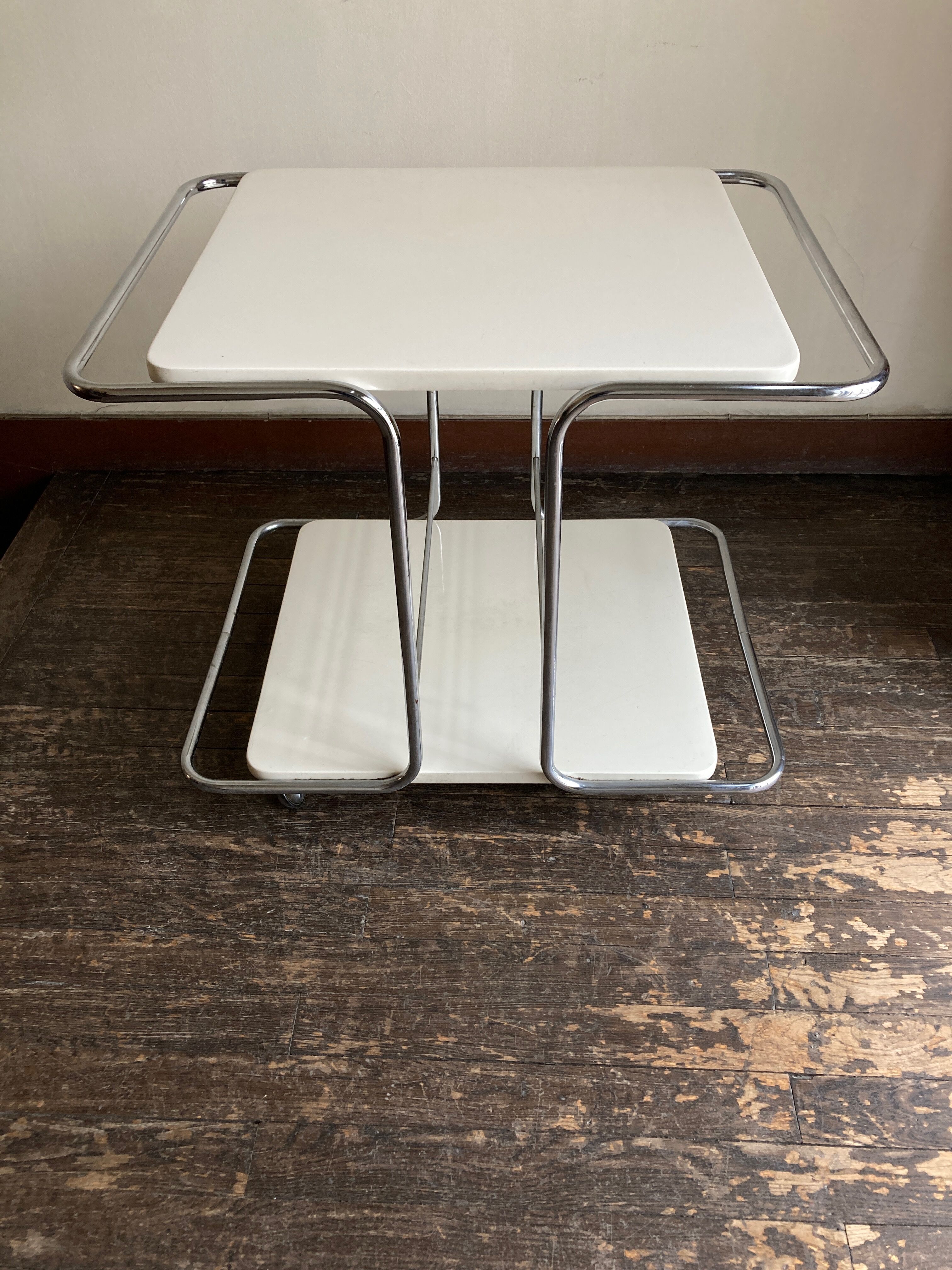 White trolley Italian design side table 1970