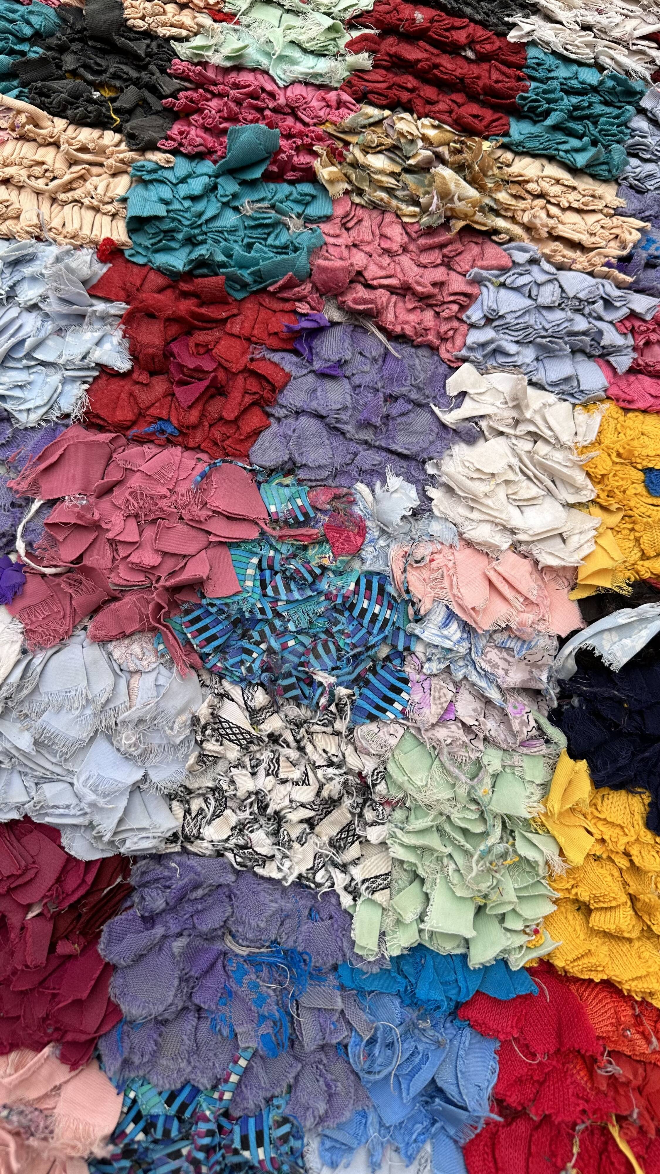 Colorful Boucherouite Moroccan rug - 141 x 237 cm