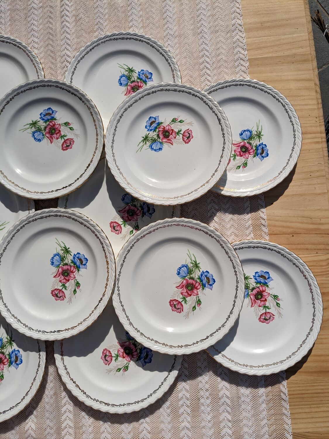 Vintage plates l'Amandinoise