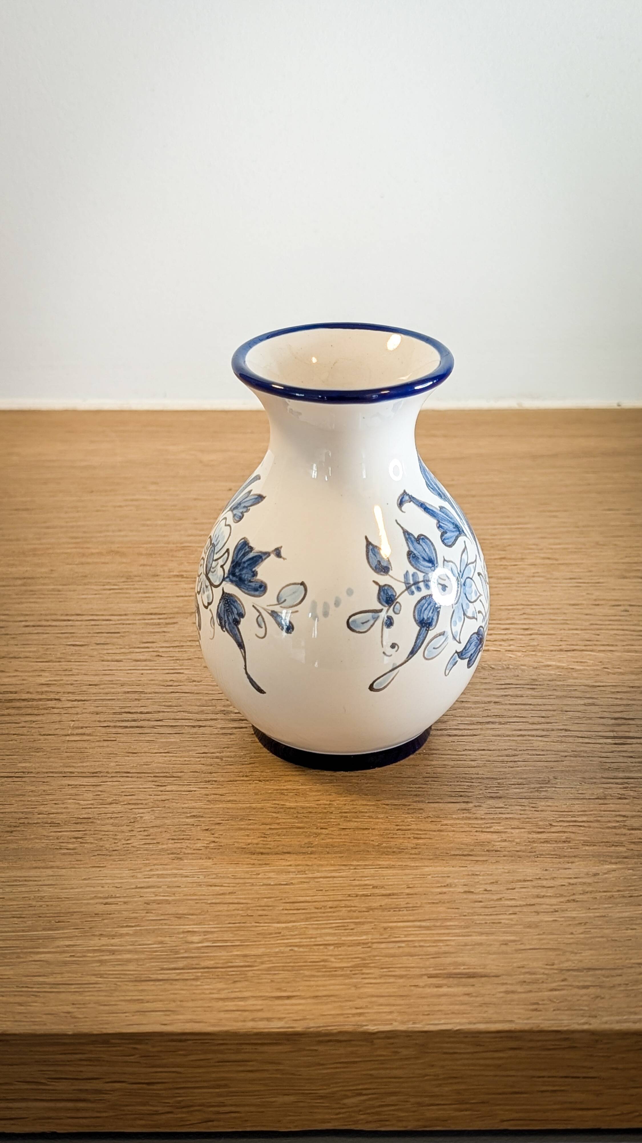 Round vase from the Montagnon Workshop (Manufacture from the end of the world)